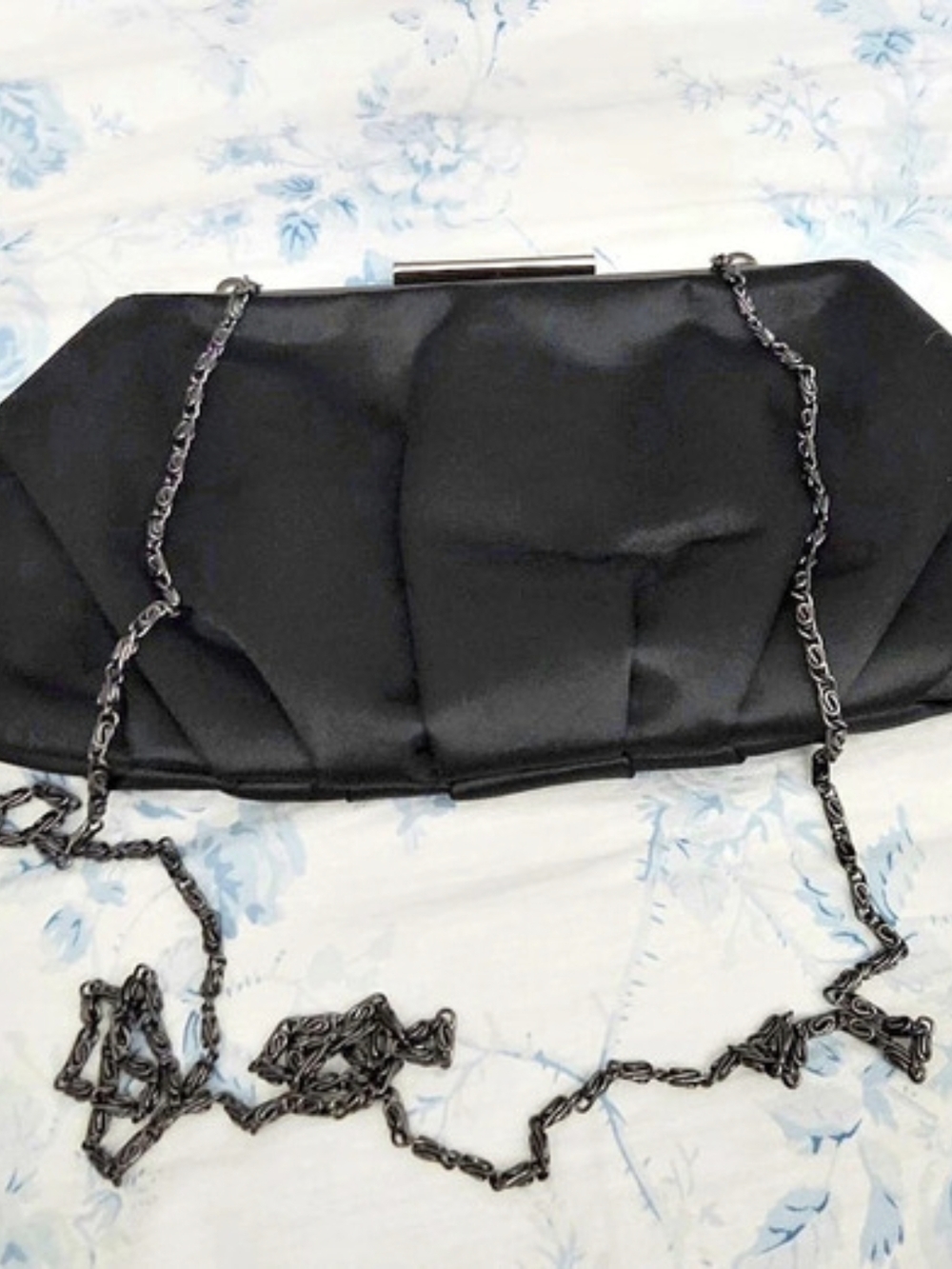 Lulu Townsend Chain Clutch in Black